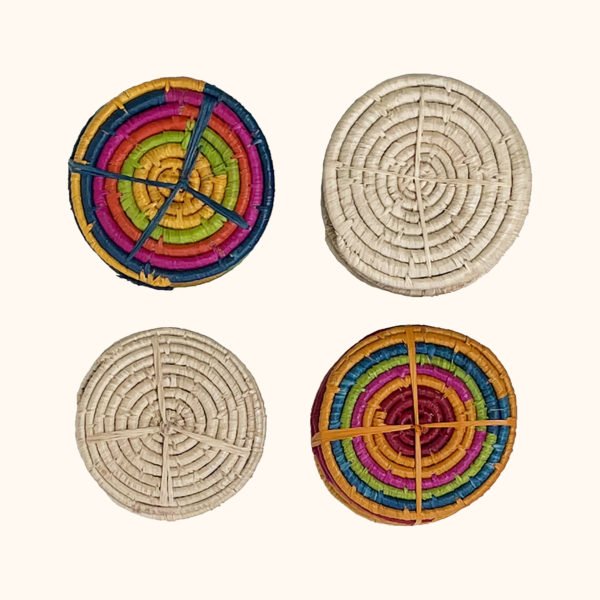 Natural and multicolour raffia coasters, in sets of 6, cut out photo