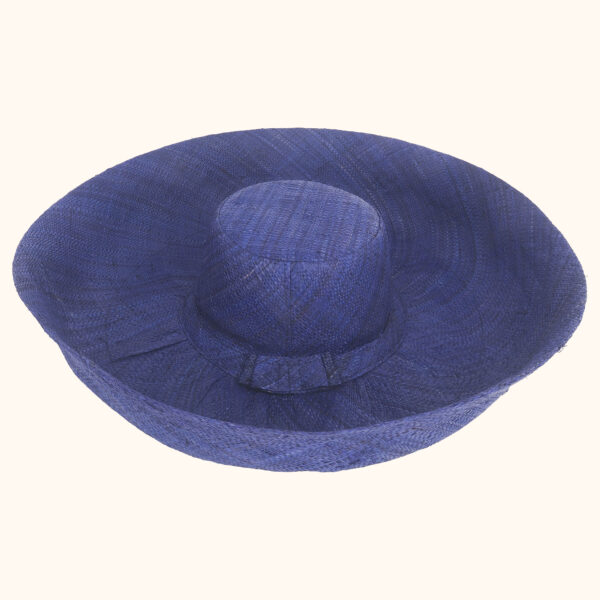 Large mimosa hat in navy raffia