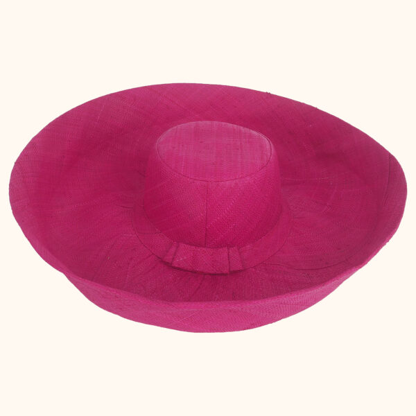Large mimosa raffia hat in pink