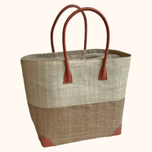 Large hanta two tone bag in natural and tea colour - cut out photo